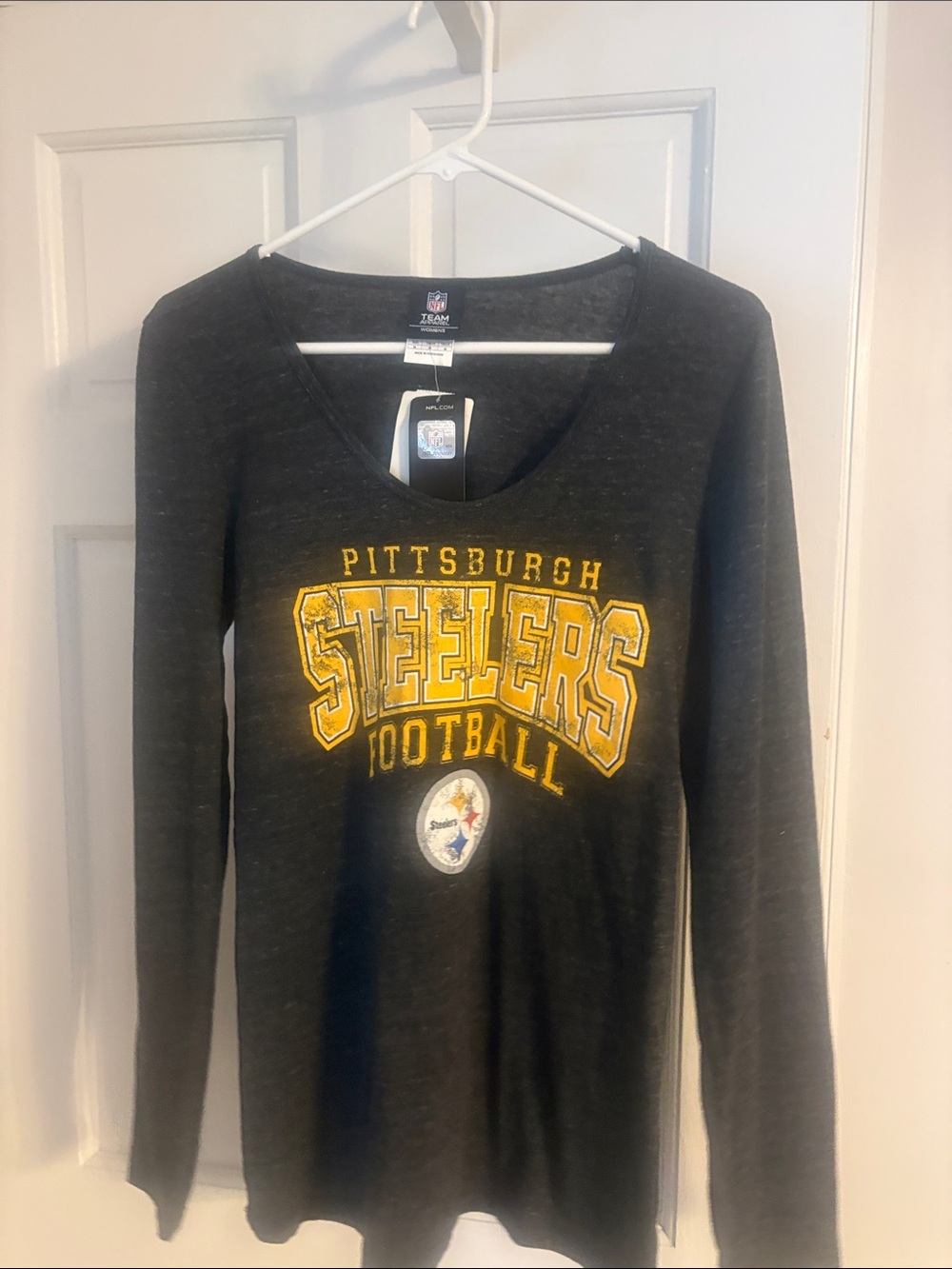 Team Apparel Pittsburgh Steelers Black Long Sleeve Tee with Gold Logo